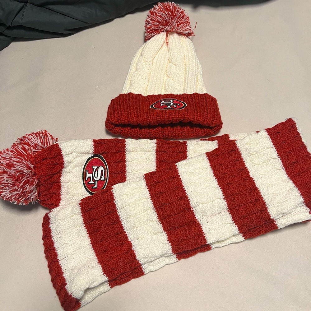 49ers beanie/ scarf set